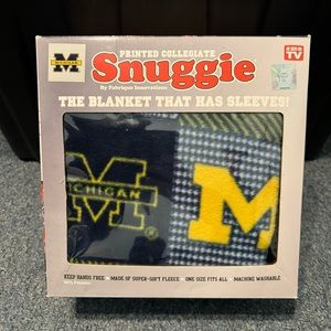 Michigan Wolverines Snuggie